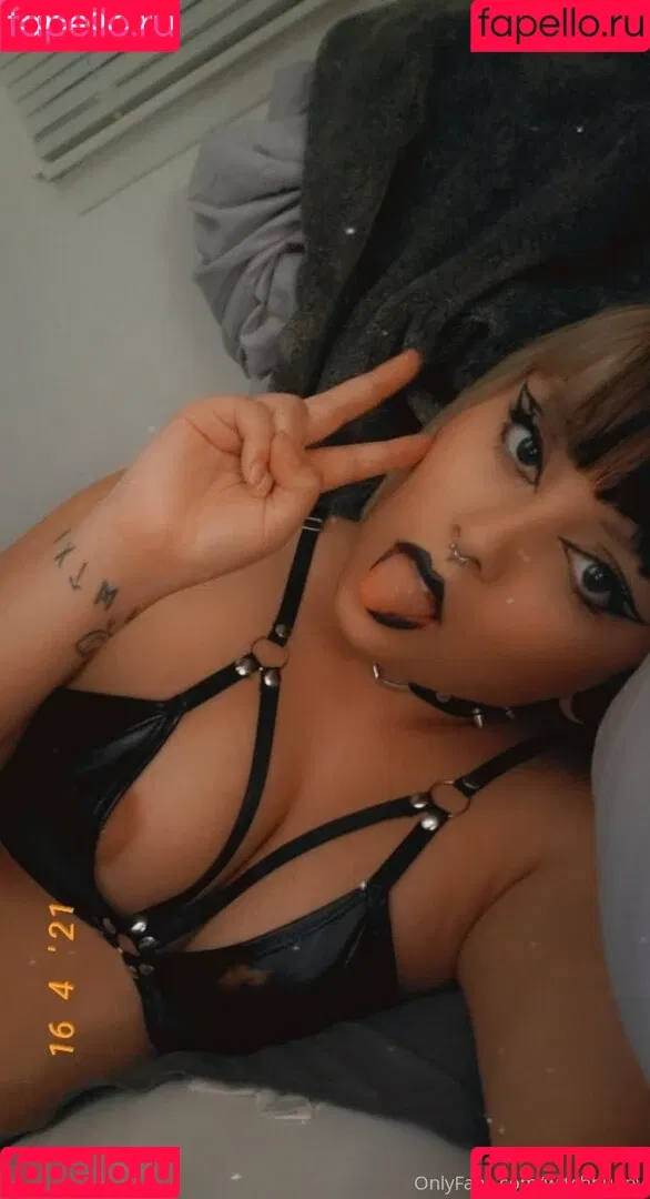 witchhunny Onlyfans Photo Gallery 