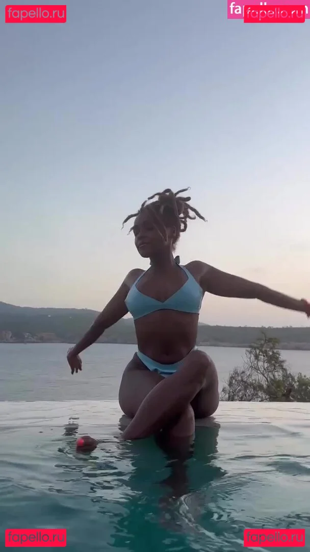 Janelle Monae Onlyfans Photo Gallery 