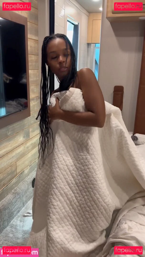 Janelle Monae Onlyfans Photo Gallery 