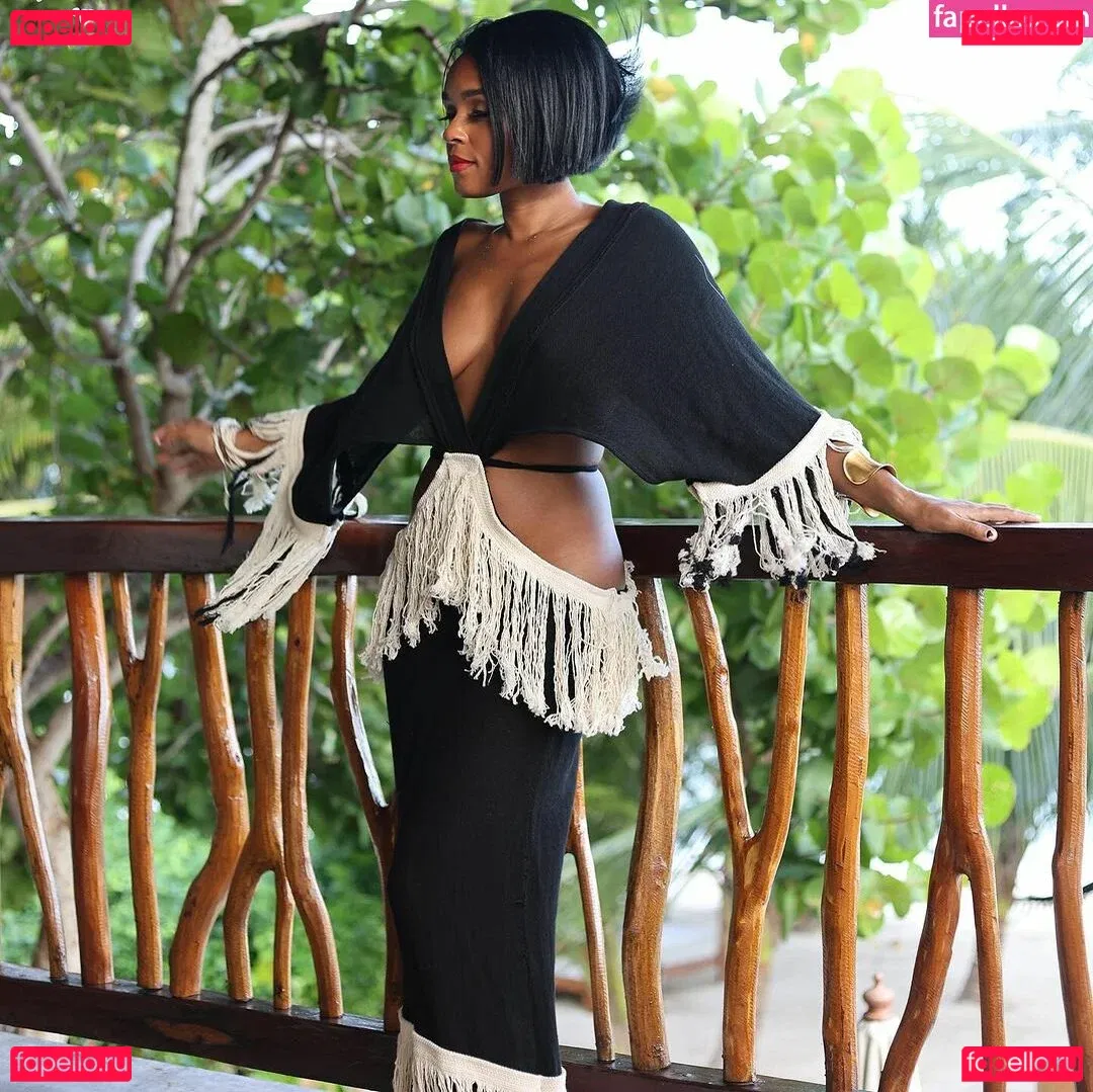Janelle Monae Onlyfans Photo Gallery 