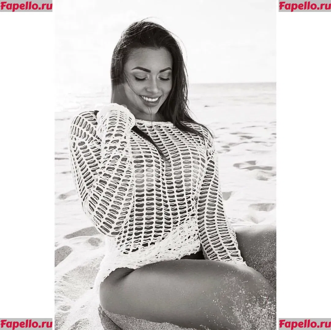 Maria Villalba Onlyfans Photo Gallery 