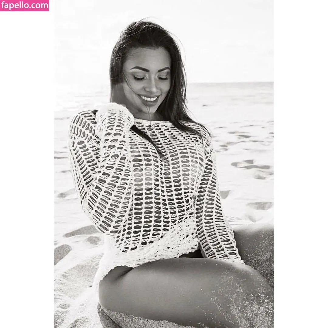 Maria Villalba Onlyfans Photo Gallery 