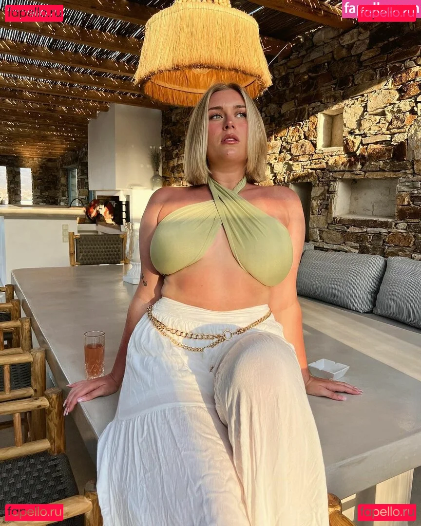 barbiegotthicc Onlyfans Photo Gallery 