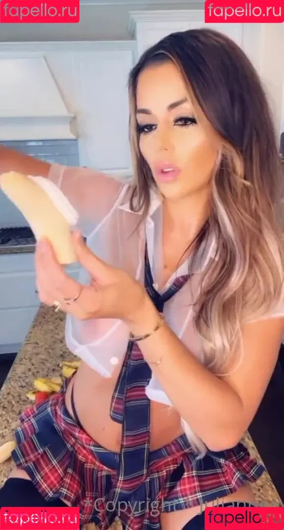 Juli.annee Onlyfans Photo Gallery 