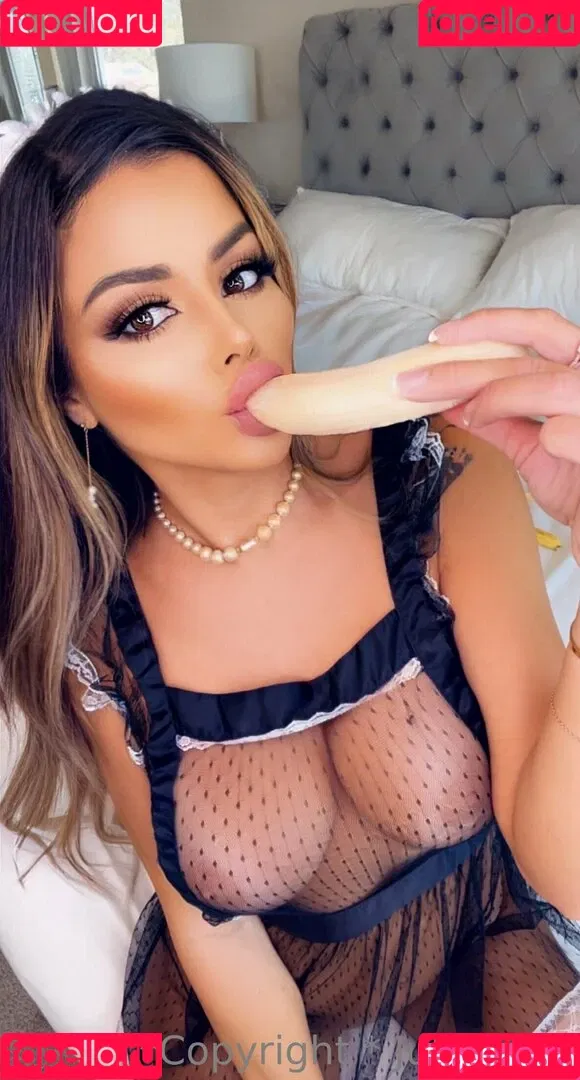 Juli.annee Onlyfans Photo Gallery 
