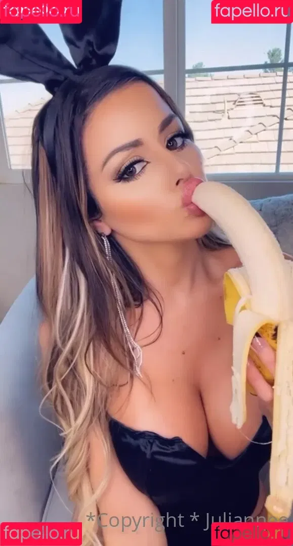 Juli.annee Onlyfans Photo Gallery 