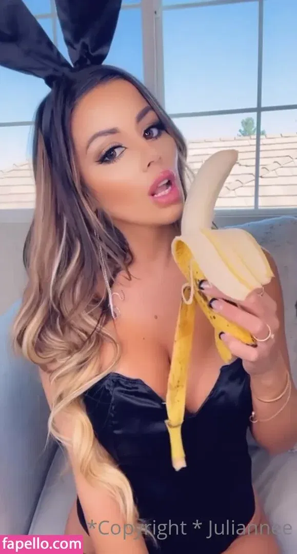Juli.annee Onlyfans Photo Gallery 