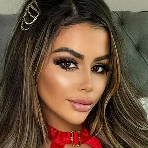 Juli.annee Onlyfans Photo Gallery 