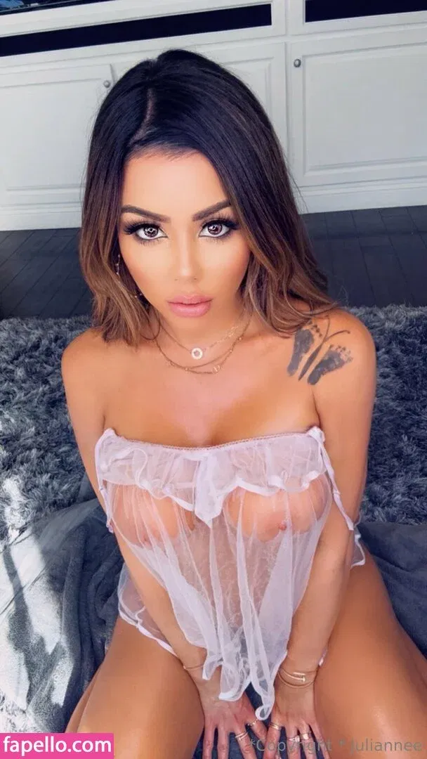 Juli.annee Onlyfans Photo Gallery 