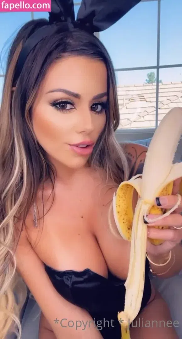 Juli.annee Onlyfans Photo Gallery 