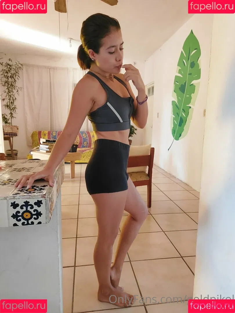 goldpikol Onlyfans Photo Gallery 
