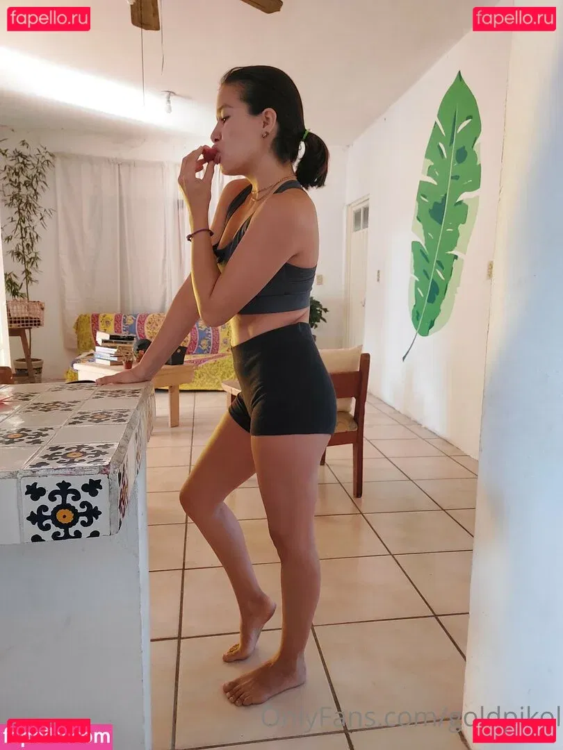 goldpikol Onlyfans Photo Gallery 