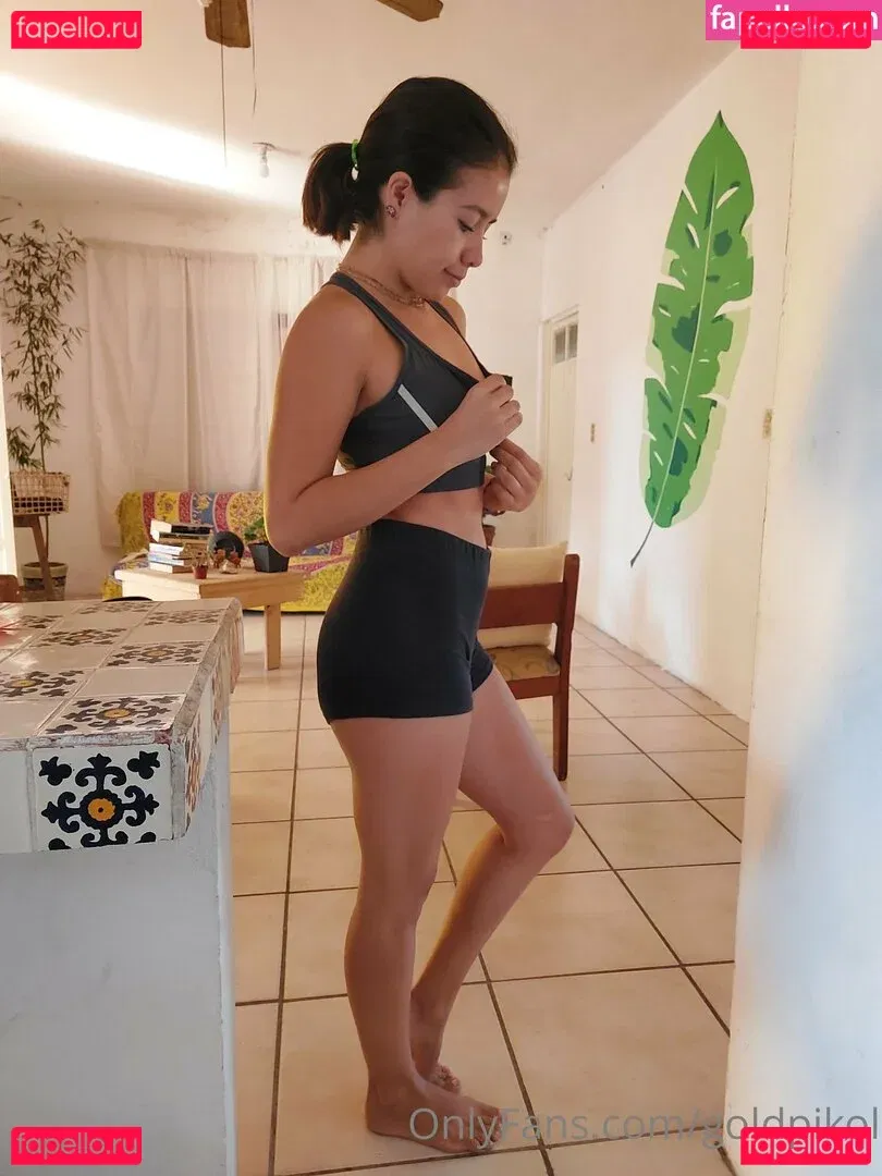 goldpikol Onlyfans Photo Gallery 