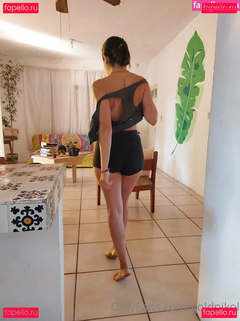 goldpikol Onlyfans Photo Gallery 