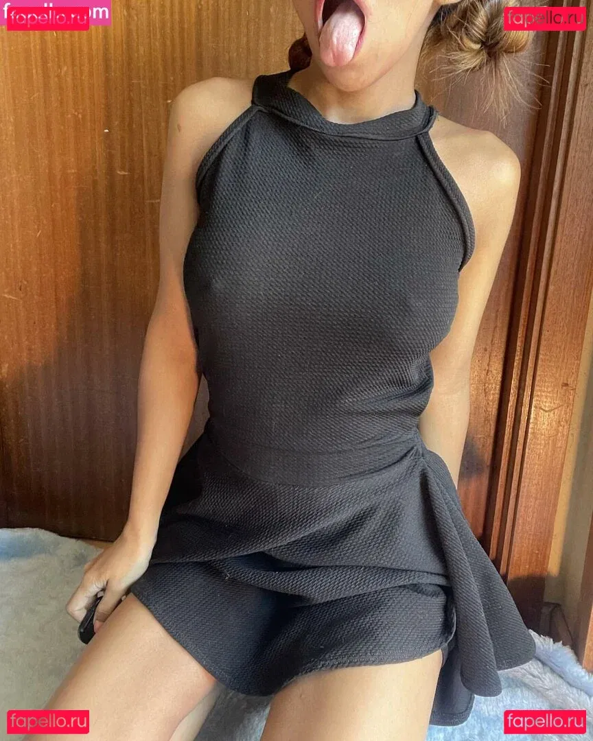 Hellen Karoline Onlyfans Photo Gallery 