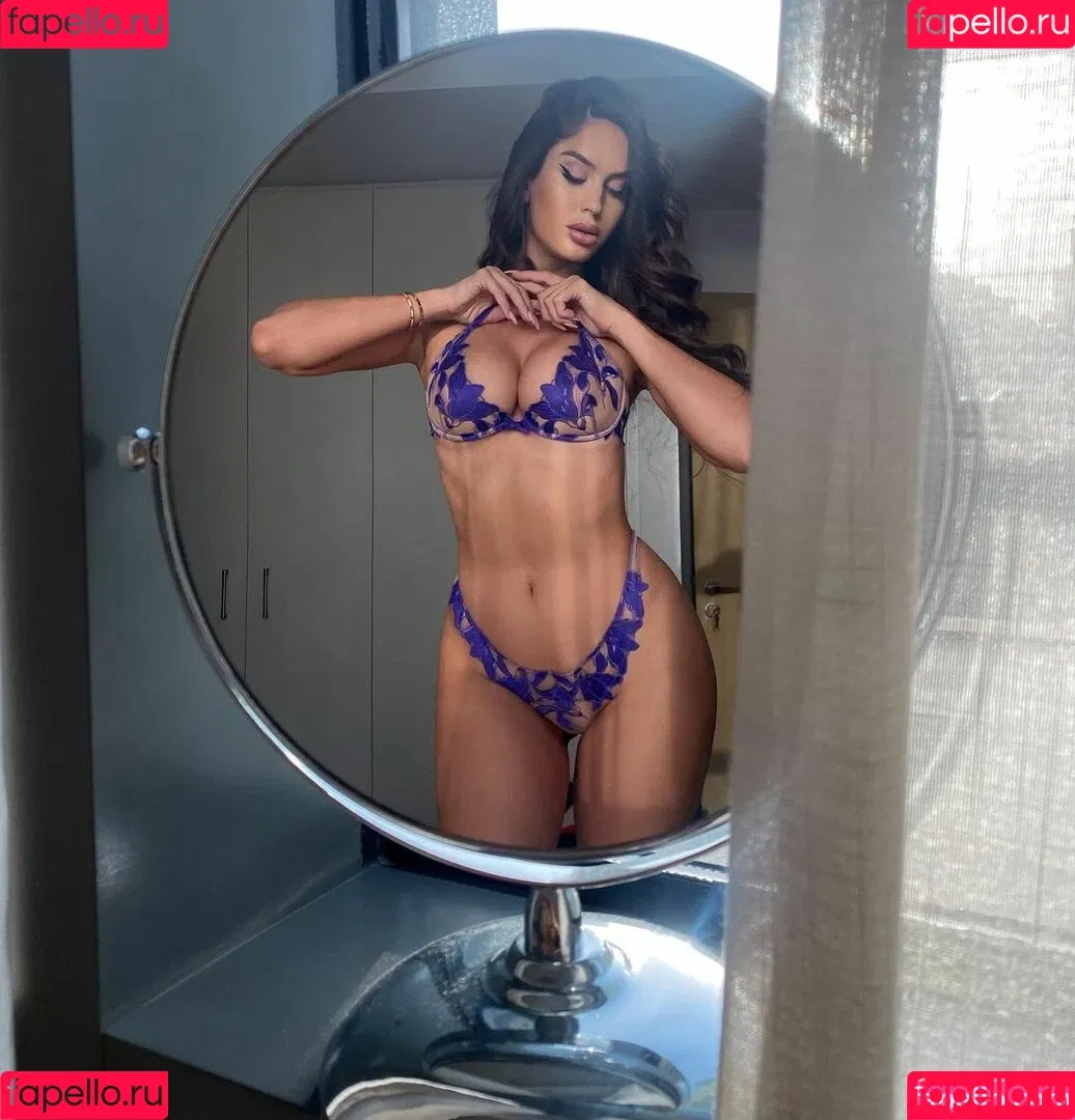 Natalia Barulich Onlyfans Photo Gallery 