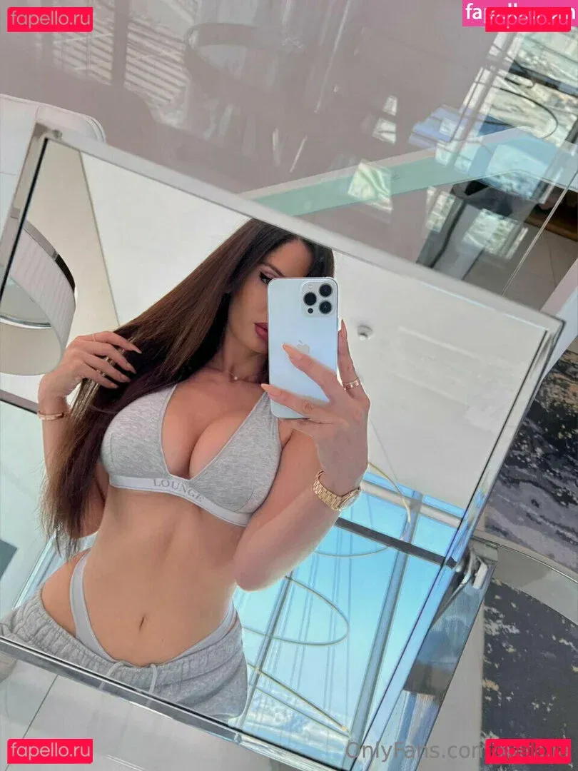 Natalia Barulich Onlyfans Photo Gallery 