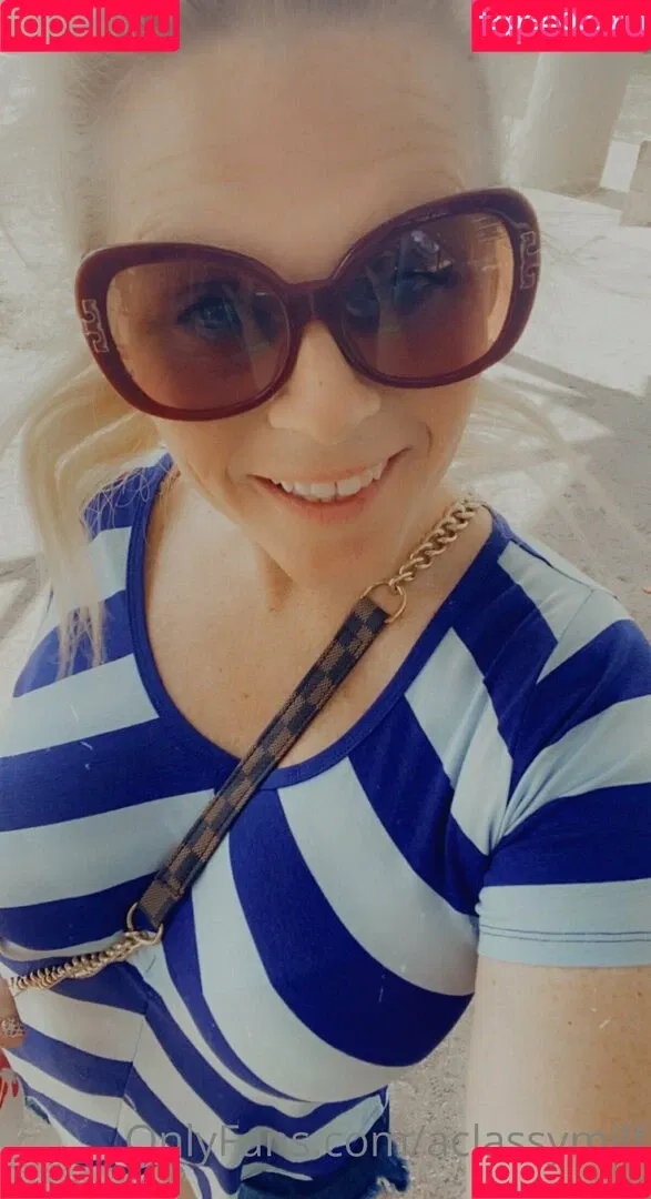 aclassymilf Onlyfans Photo Gallery 