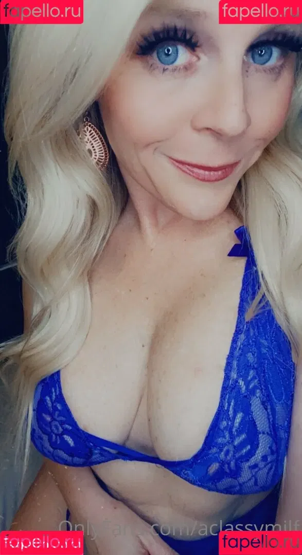 aclassymilf Onlyfans Photo Gallery 