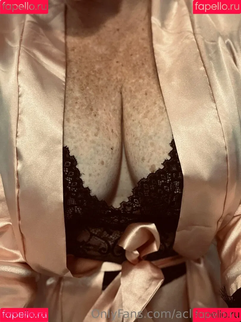 aclassymilf Onlyfans Photo Gallery 
