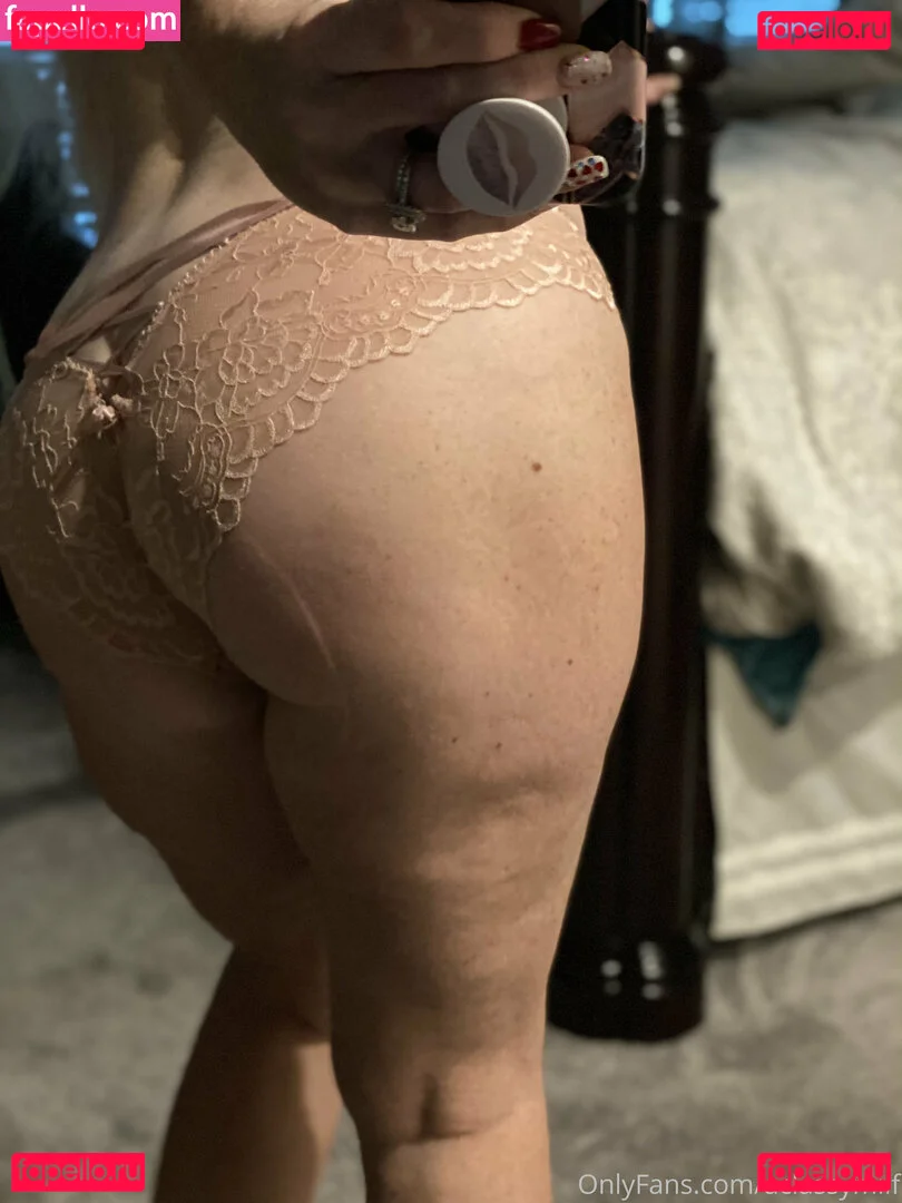 aclassymilf Onlyfans Photo Gallery 