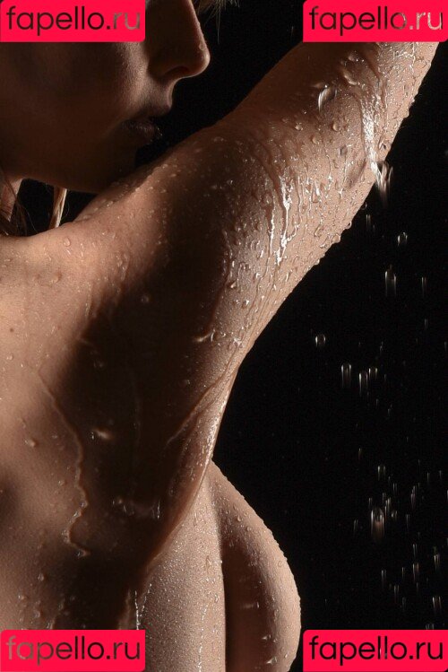 Batman Onlyfans Photo Gallery 