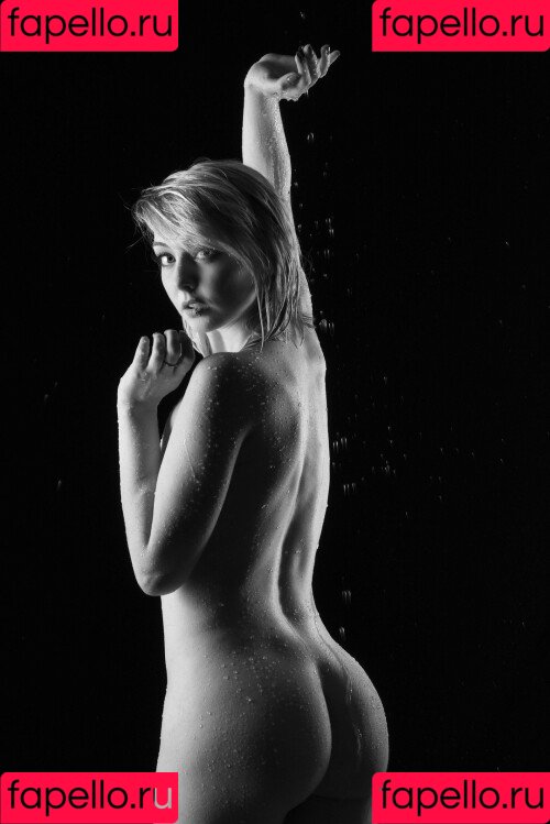 Batman Onlyfans Photo Gallery 