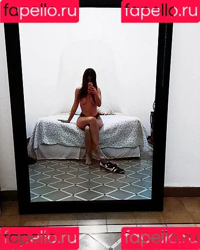 Florencia Decall Onlyfans Photo Gallery 
