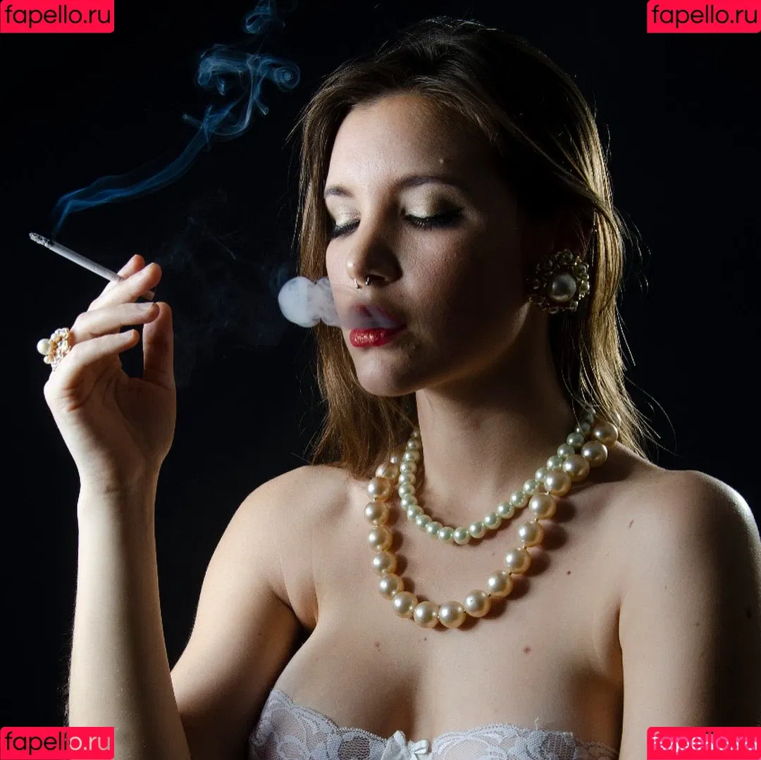 Florencia Decall Onlyfans Photo Gallery 