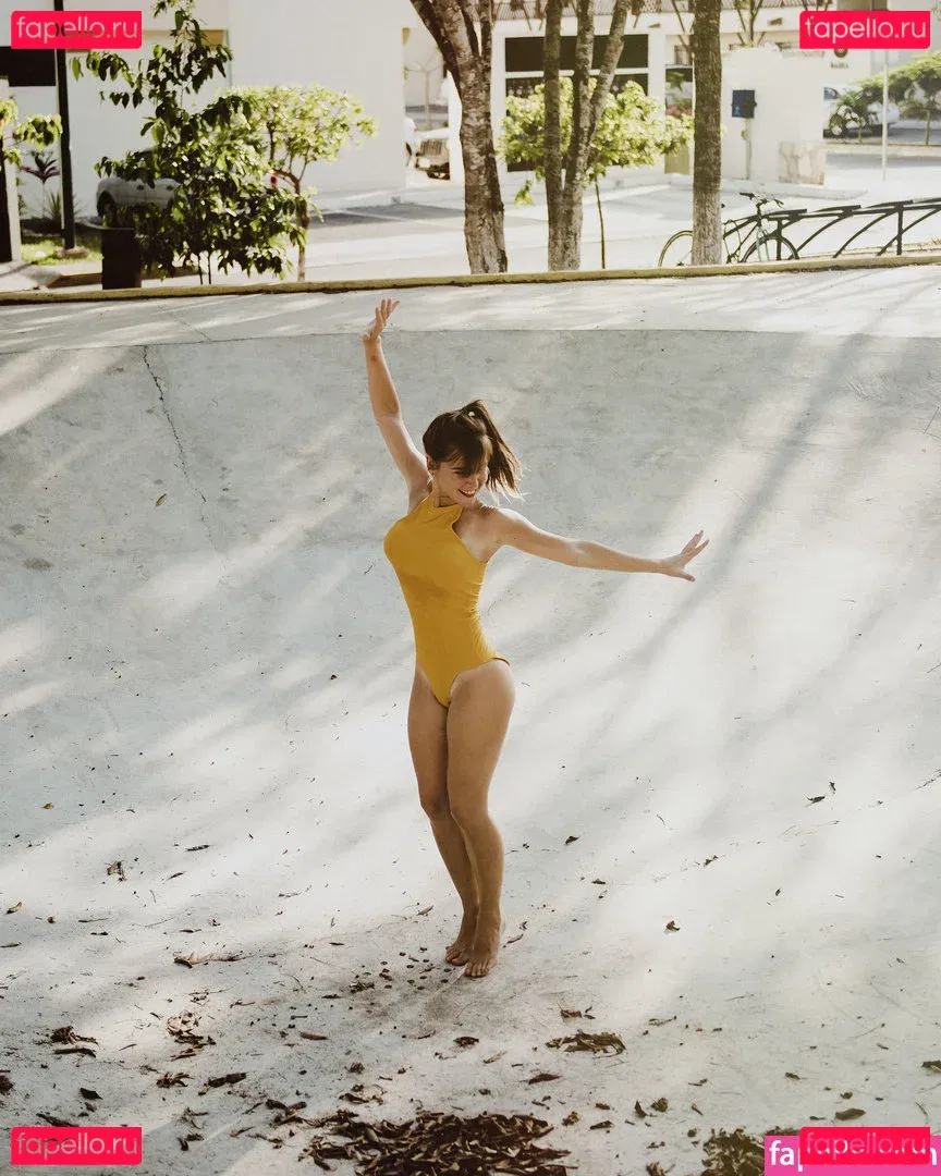 Florencia Decall Onlyfans Photo Gallery 