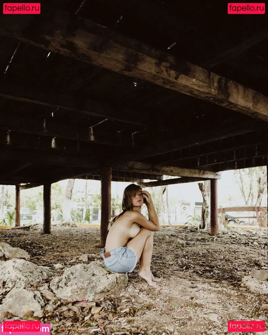 Florencia Decall Onlyfans Photo Gallery 