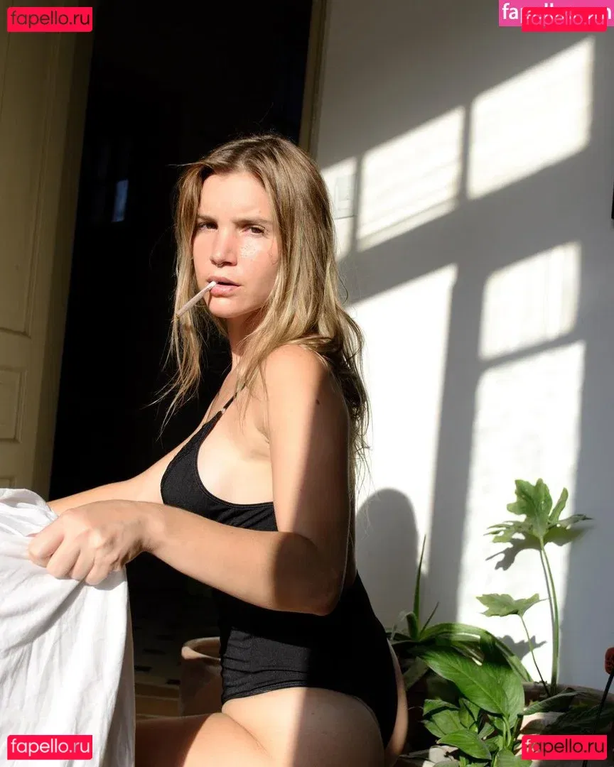 Florencia Decall Onlyfans Photo Gallery 