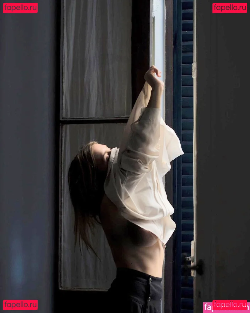 Florencia Decall Onlyfans Photo Gallery 