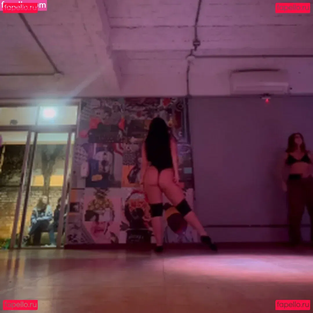 Duda Kropf Onlyfans Photo Gallery 