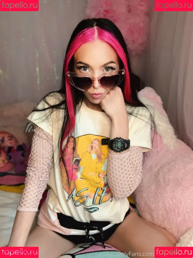 thepeepshow Onlyfans Photo Gallery 