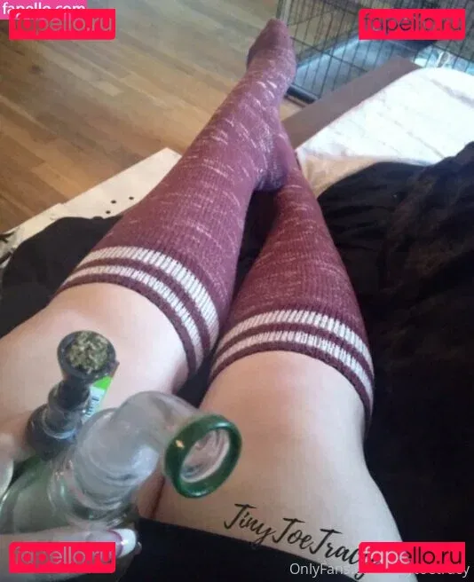 tinytoetracy Onlyfans Photo Gallery 