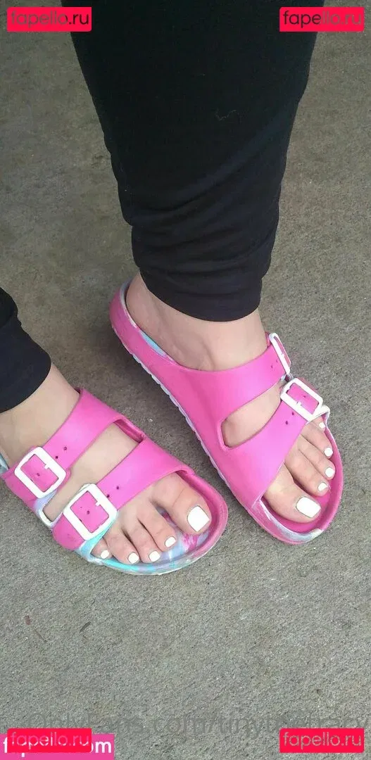 tinytoetracy Onlyfans Photo Gallery 