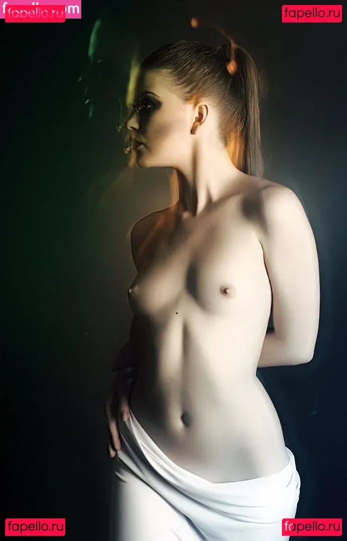 helen_frost Onlyfans Photo Gallery 