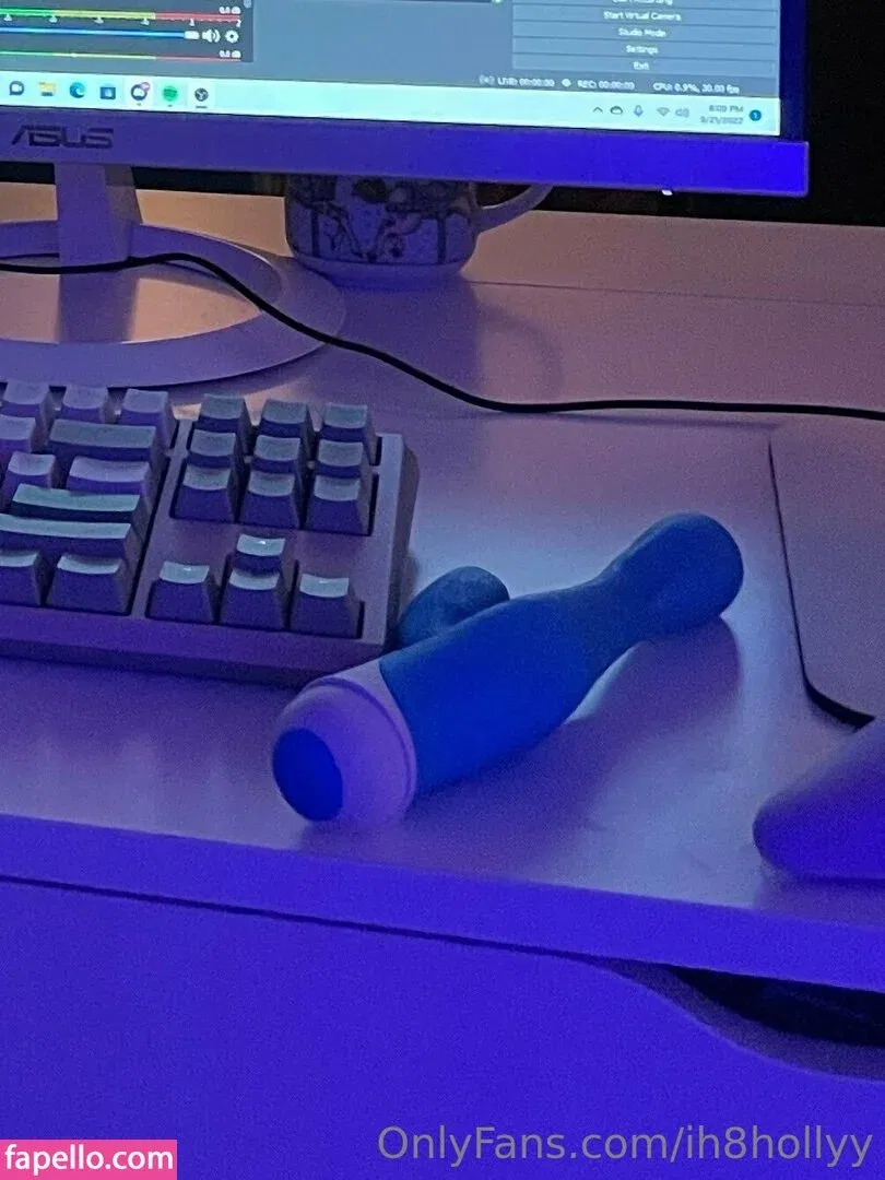 imhollyday Onlyfans Photo Gallery 