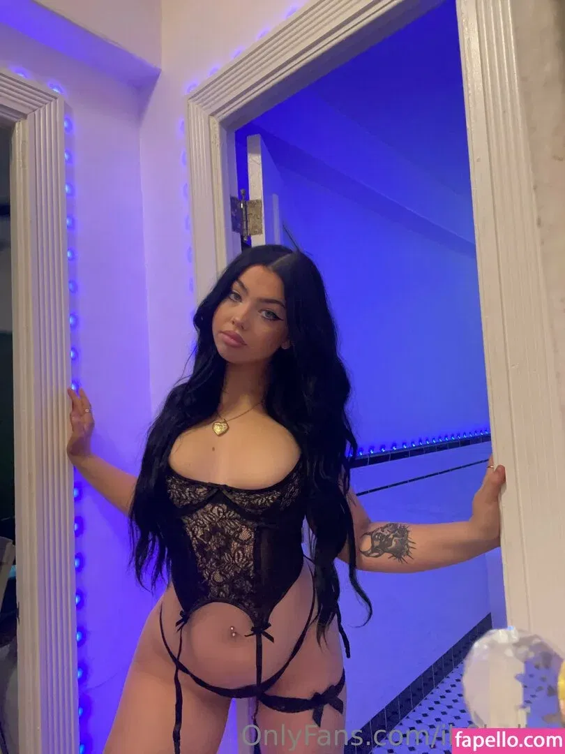 imhollyday Onlyfans Photo Gallery 