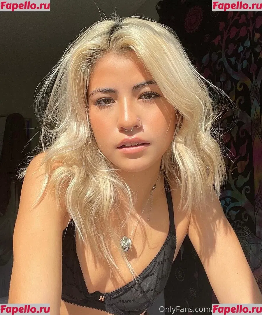 lunariaxlee Onlyfans Photo Gallery 
