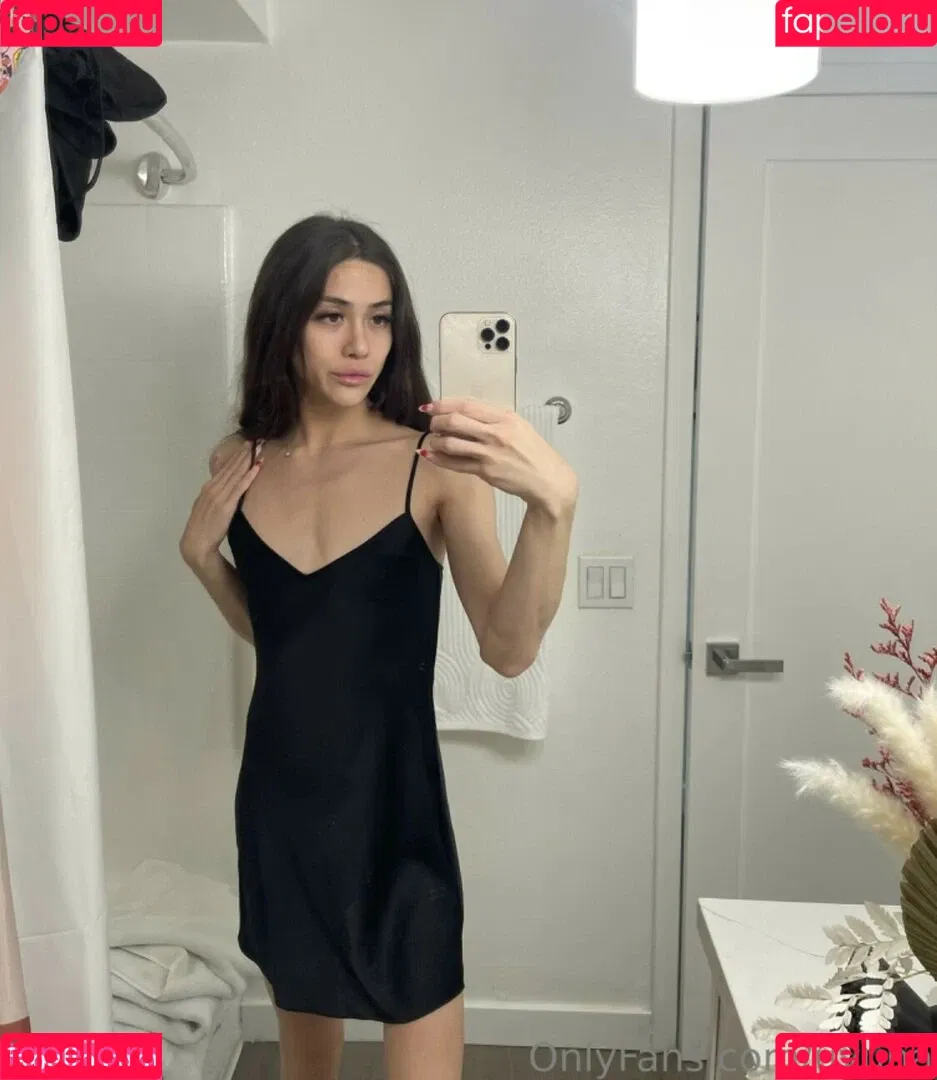 Uyuna Onlyfans Photo Gallery 