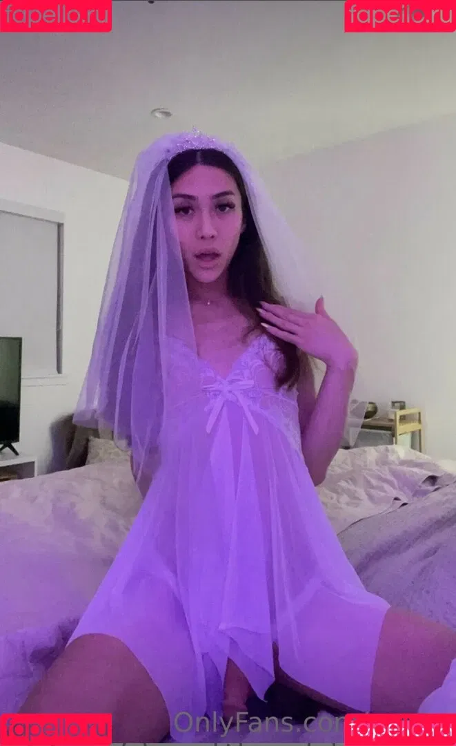 Uyuna Onlyfans Photo Gallery 
