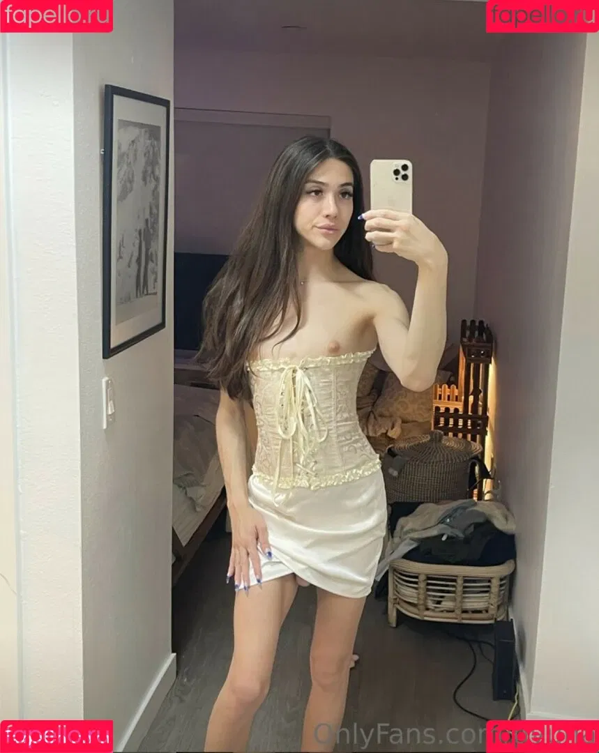Uyuna Onlyfans Photo Gallery 
