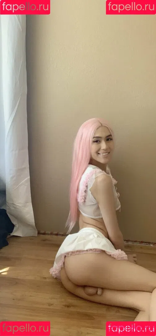 Uyuna Onlyfans Photo Gallery 