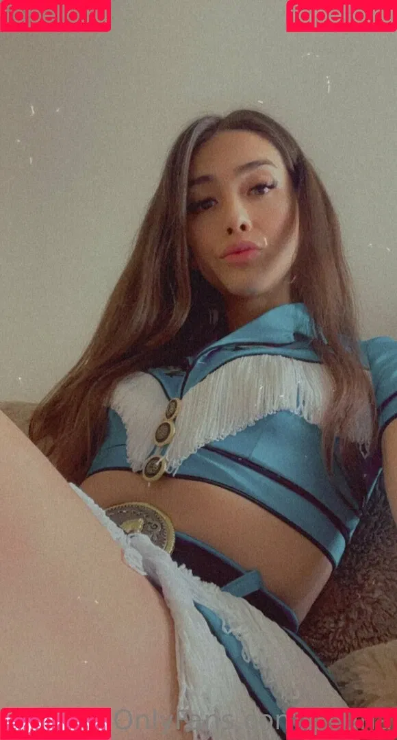 Uyuna Onlyfans Photo Gallery 