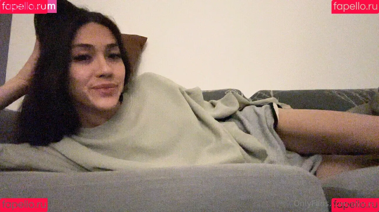 Uyuna Onlyfans Photo Gallery 