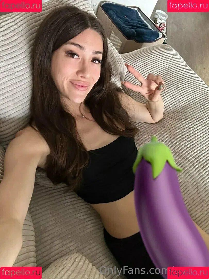 Uyuna Onlyfans Photo Gallery 