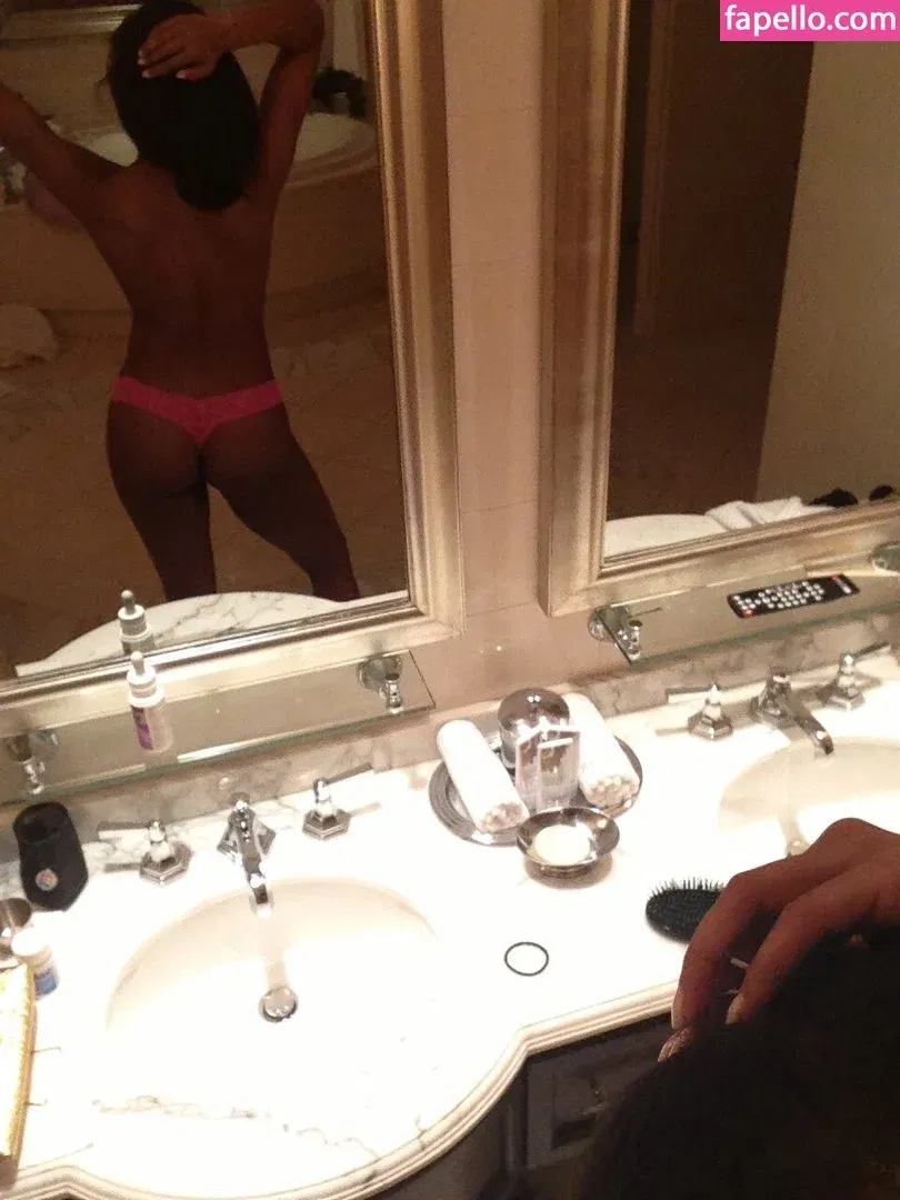 Uyuna Onlyfans Photo Gallery 