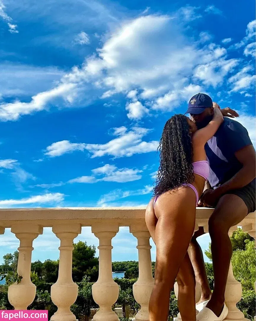 Uyuna Onlyfans Photo Gallery 